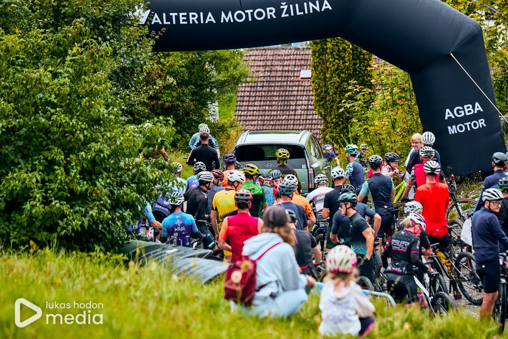 Sneznicky MTB Maraton 2025 00031 EI8A7843